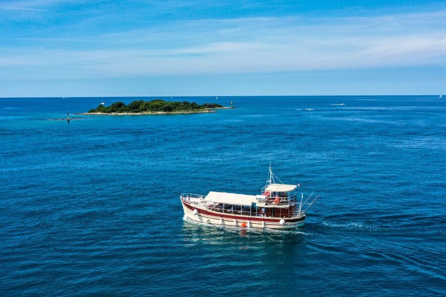 Poreč: Panoramic Morning Cruise Among 20 Islands with Drinks - Who Will Enjoy This Poreč Boat Trip?