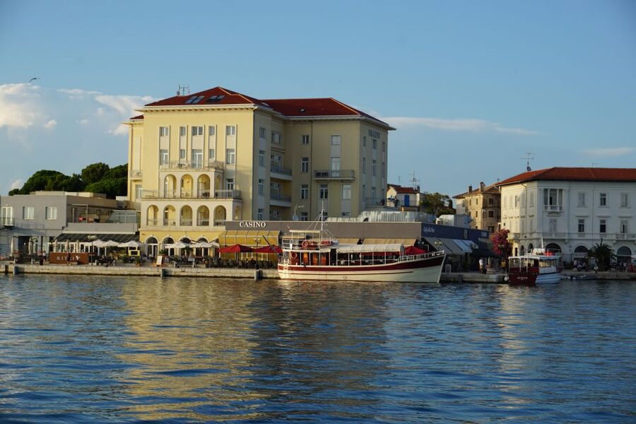 Poreč: Panoramic Morning Cruise Among 20 Islands with Drinks - Starting at Poreč Port and Finding the Fjera