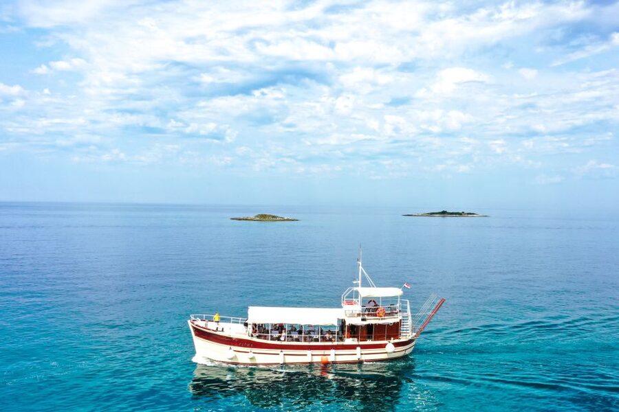 Poreč: Panoramic Morning Cruise Among 20 Islands with Drinks - Sailing Along Istria’s West Coast