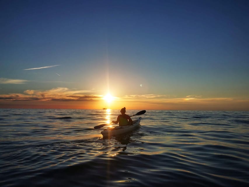 Poreč: Sea Kayaking Sunset Tour - The farewell drink and the social side