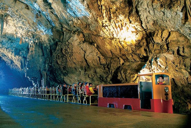 Postojna Cave & Predjama Castle - Shore Excursion from Rijeka - Key points at a glance