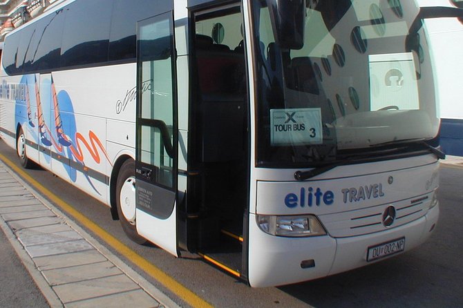 Private Arrival Transfer: Dubrovnik Airport to Dubrovnik, Orebić - The short ride from Dubrovnik Airport to the city