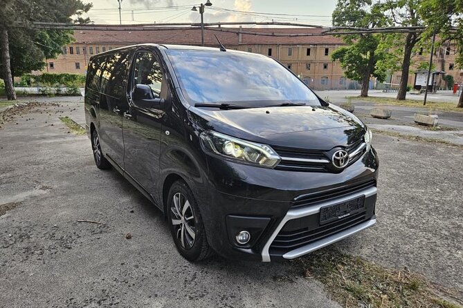 Private Arrival Transfer: Zagreb Airport to Zagreb Hotels - Private service for a small party