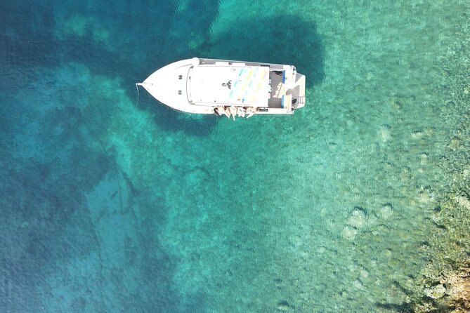 Private Blue Lagoon and Hidden Bays tour from Split & Brac for 12 - Who should book this day on the Adriatic?