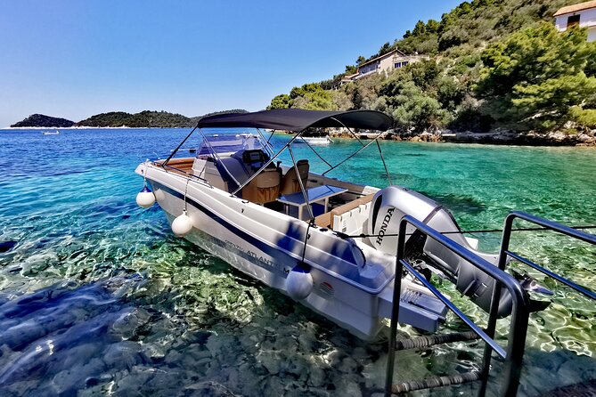 Private boat Tour - Dubrovnik Old Town and Elaphite islands - Seeing Dubrovnik’s walls from the water