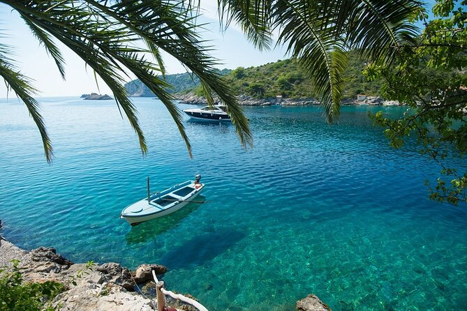 Private boat tour for small groups to Blue Lagoon and Solta Island - The skipper can shape the whole day