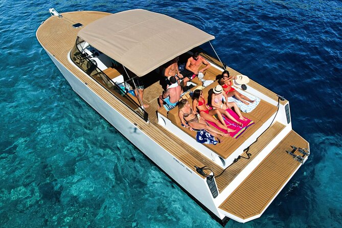 Private Boat Tour from Hvar - Blue and Green cave, Vis, and the Pakleni islands - How long should you allow?