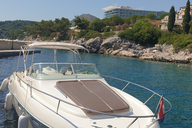 Private Boat Tour in the Elaphiti Islands - Brsecine and the colors of Sikirica Bay