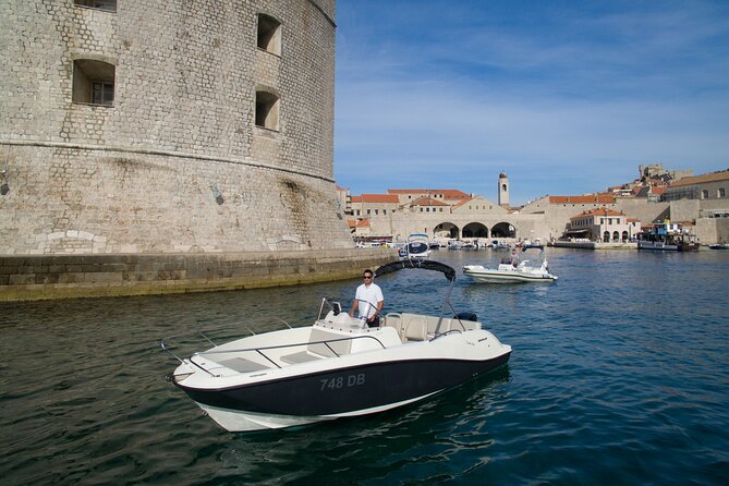 Private boat tour to Elafiti islands and south part of Mljet 8h. ALL INCLUDED - Setting out from Dubrovnik at 10 a.m.