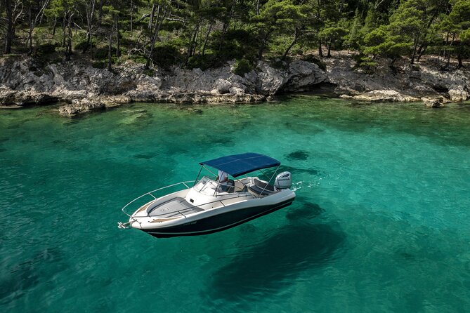 Private boat tour to Elafiti islands and south part of Mljet 8h. ALL INCLUDED - Is $959.15 a fair price?