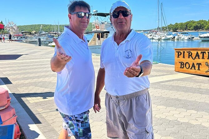 Private Boat Tour with Captain Stile in Medulin - Cape Kamenjak and Golumbera Cave