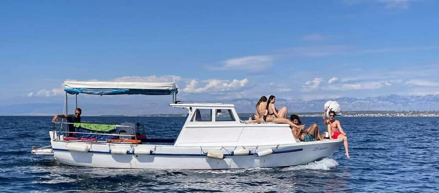 Private Boat tour with refreshing drinks Zadar - The final bay is decided with your group