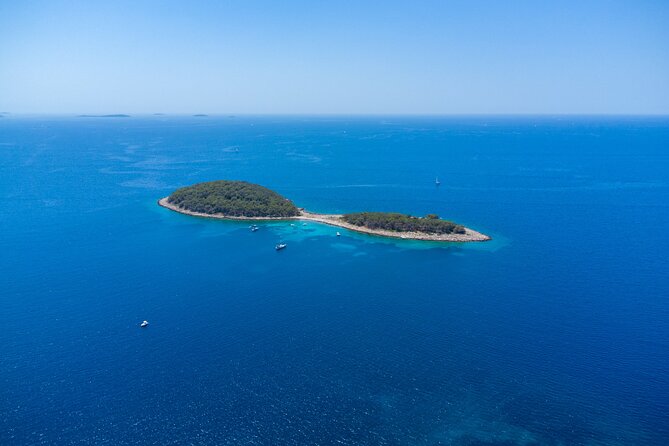 Private Boat Trip - Swim and Chill in Crystal Blue Šibenik - The boat, skipper, and pace of the trip