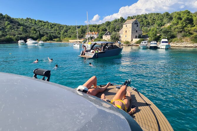 Private Customised Boat Tour With Speed Boat - What the boat day feels like