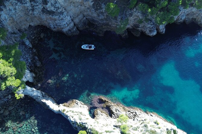 Private Elaphiti Islands Tailor-Made Boat Tour 4h -All inclusive - Koločep and its Blue Cave