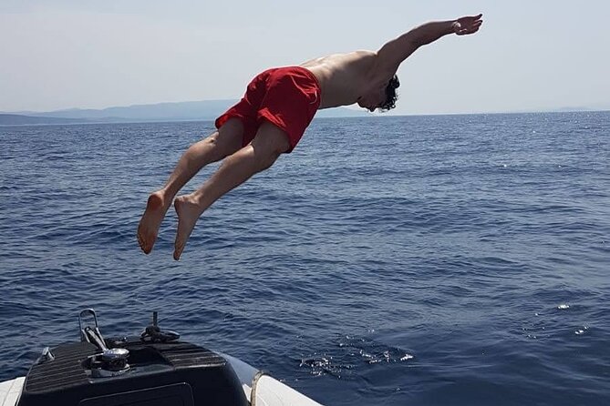 Private Full-Day Boat Tour to Blue Lagoon, Hvar & Pakleni Islands - What the private format is really worth