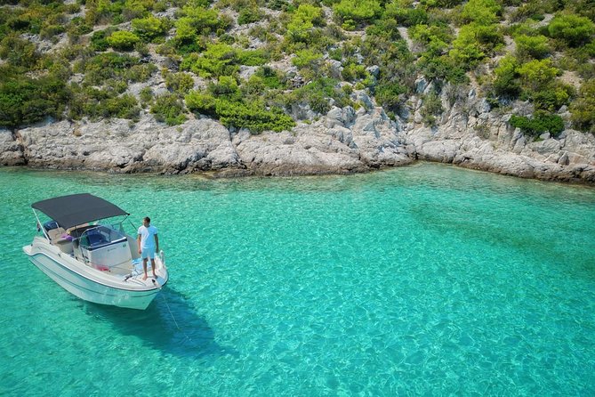 Private Full-Day Croatian Islands Boat Tour from Trogir - Lunch in Stomorska at Restoran Turanj