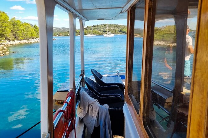 Private Full Day Tour | Food & Drinks | Kornati or Vrgada - Mana Cove and Its 80-Meter Cliffs
