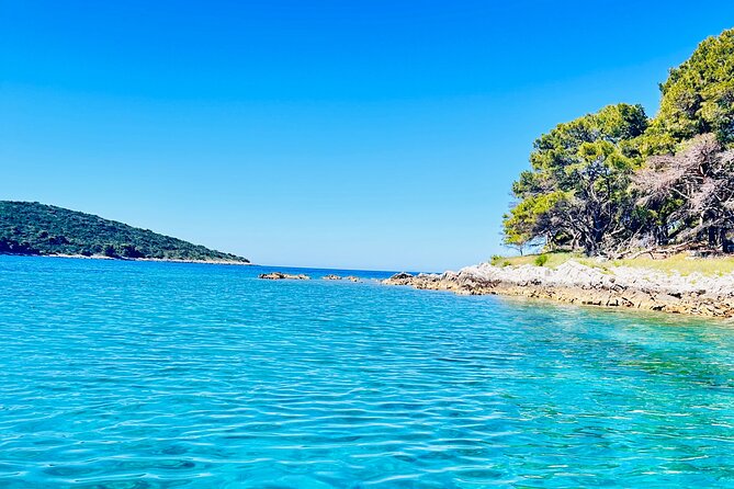 Private Half-Day Boat Tour from Split: Blue Lagoon & 2 Islands - Morning or afternoon: choosing the better departure