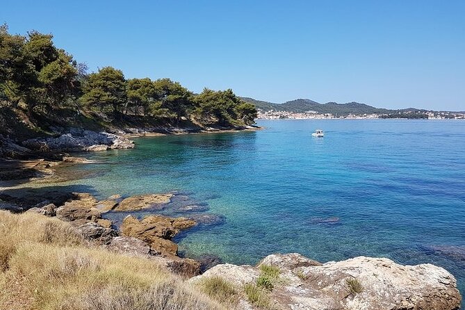 Private Half-Day Boat Tour to nearby Islands in Zadar with Drinks - Drinks, snacks, and what to bring