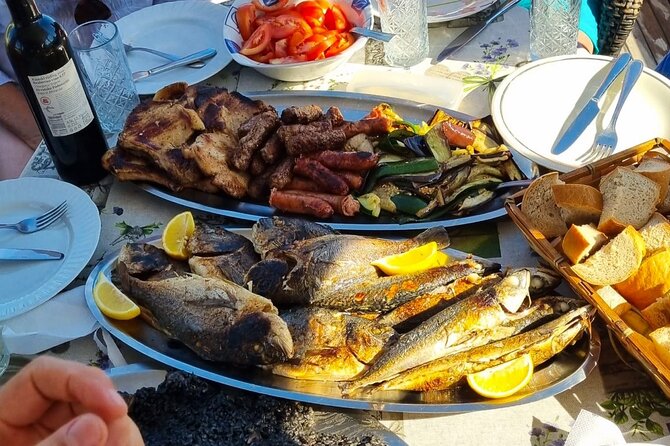 Private Half Day Tour | Food & Drinks | Vrgada - Breakfast on board, then a Croatian grill lunch