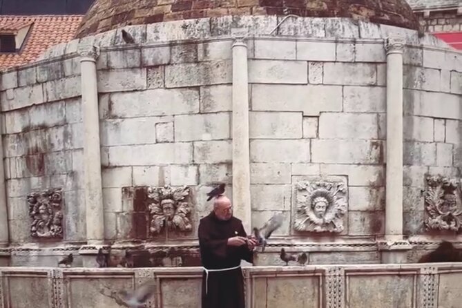 Private History Old Town and City Wall Tour in Dubrovnik - Timing, Meeting Point, and Walking Practicalities