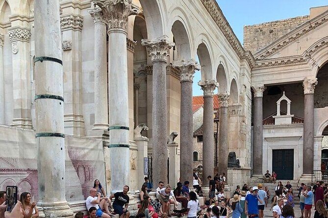 Private History Split Walking Tour in Italian - Small group - Fruit’s Square, Venetian defenses, and Marko Marulić