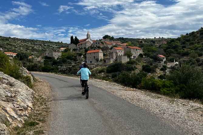 Private Hvar Island E-Bike Tour (Self-Guided) - Key points at a glance