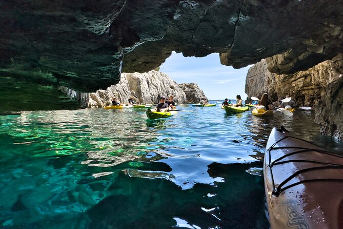 Private kayak tour: Explore the caves and turquoise bays in Pula - SeaGull Cave and the rocky Stoja coast