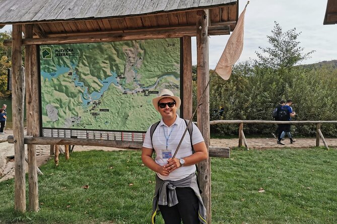 Private Plitvice Lakes National park tour from Split - Veliki Slap: the short stop with a big view