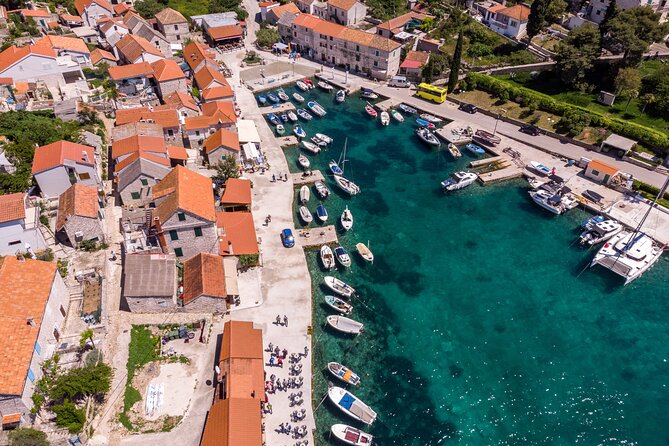 Private speedboat custome-made tour / from Trogir and Split - The price makes more sense for a full group