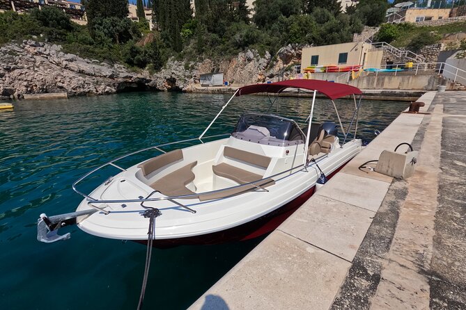 Private Speedboat Tour- Blue cave, sandy beaches and snorkelling - Šipan: a two-hour pause for lunch