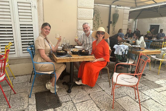 Private Split Tour & Local Bites & Seafood Extravaganza & Pickup - Why the food and history combination works