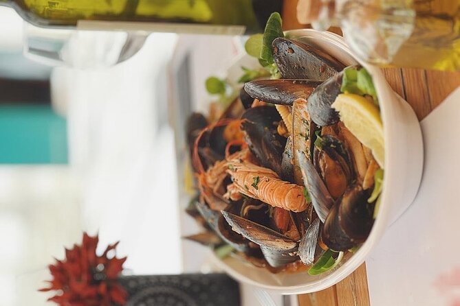 Private Split Tour & Local Bites & Seafood Extravaganza & Pickup - Green Market: start with everyday Split