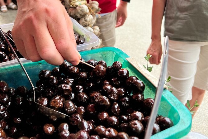 Private Split: Visit Diocletian Palace & Taste Food at the Market - Practical details for a smooth morning