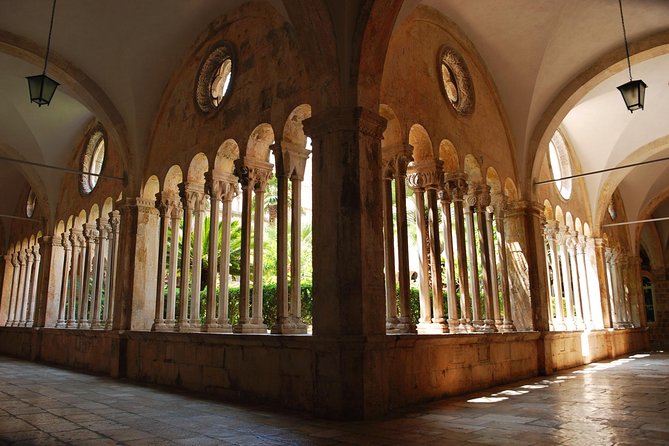 Private Tour: Panoramic Dubrovnik Tour Including Old Town Walking Tour - Stradun, Onofrio’s Fountain, and the Franciscan Monastery