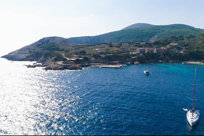 Private VIP Blue Lagoon and 3 Islands Tour - Labadusa Beach: An Easy First Swim
