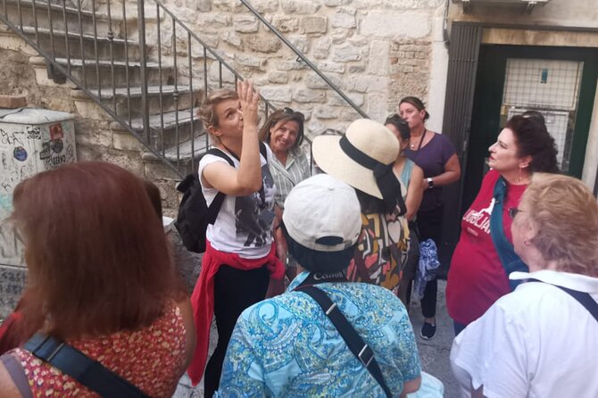Private Walks & Storytelling - the best small group tour in Split - Why a private walk helps you understand Split