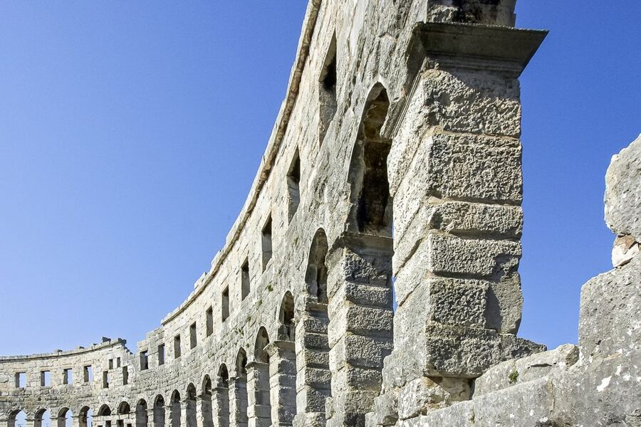 Pula: Arena Entrance Ticket - The best time to visit in summer