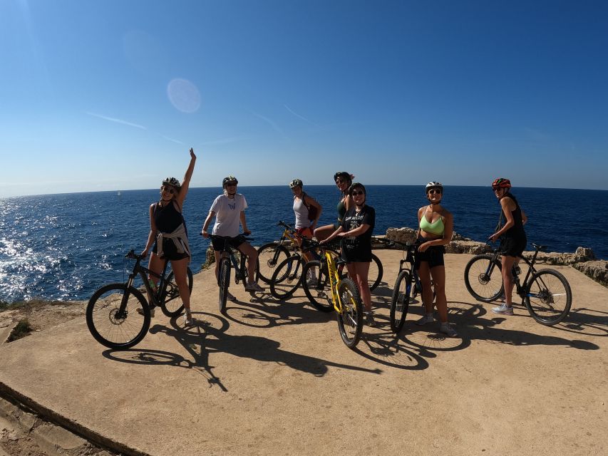 Pula: Bike Tour of Ancient Pula & Aquatic Adventures - Meeting the guide beside Arena Pula