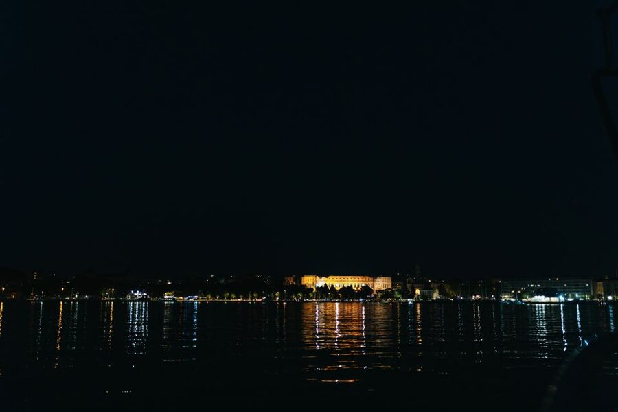 Pula: Brijuni Sunset Dolphin Cruise with Dinner & Drinks - Sunset views and the return to Pula