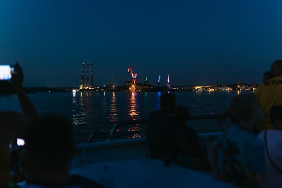 Pula: Brijuni Sunset Dolphin Cruise with Dinner & Drinks - What the crew adds to the experience