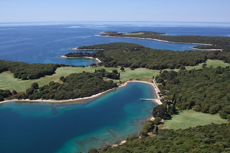 Pula: Dolphin Watching Sunset Cruise with Dinner & Drinks - Should you book the Pula dolphin sunset cruise?