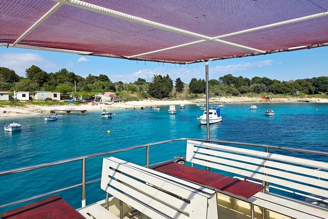 Pula Food Walking Tour - Twin Gates and the short route through the old center