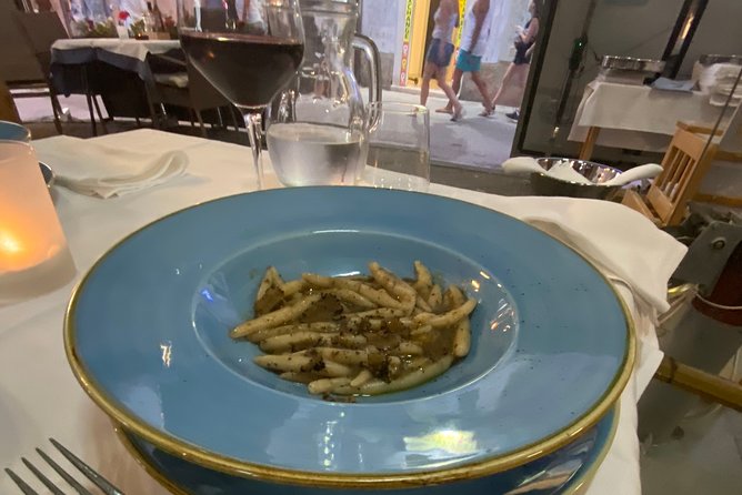 Pula Food Walking Tour - What you actually eat and drink