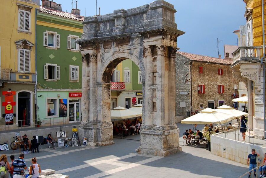 Pula: Historic Walking Tour with Local Guide & City Views - The farmer’s market and Pula’s everyday side