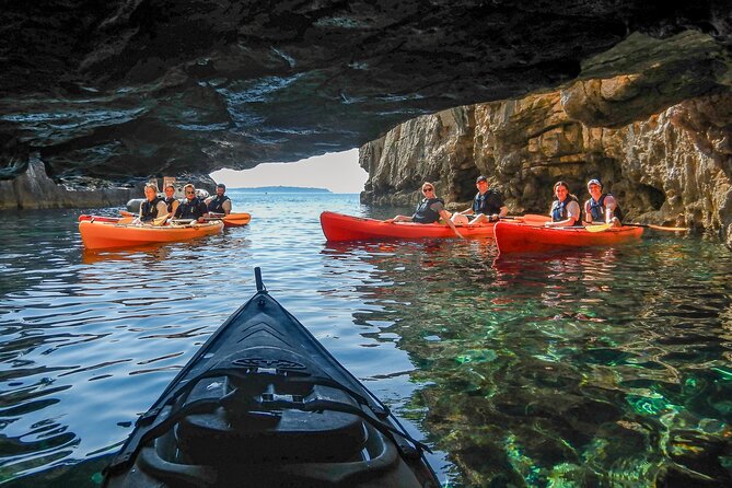 Pula Kayak, Cliffs & Snorkeling Adventure - Starting at Valovine Beach in Pula