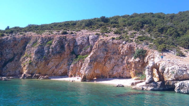 Punat: Plavnik and Krk Islands Private Boat Trip - What the Kormat boat adds to the day