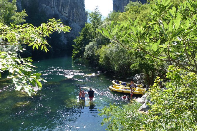 Rafting Experience in the Canyon of the River Cetina - The first paddle through clear water