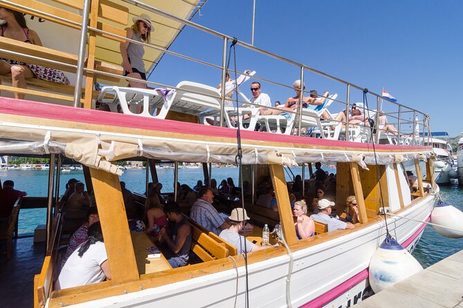 Rent a Boat! (Group Option - Half Day) - Leaving Obala Stjepana Radića at the right time